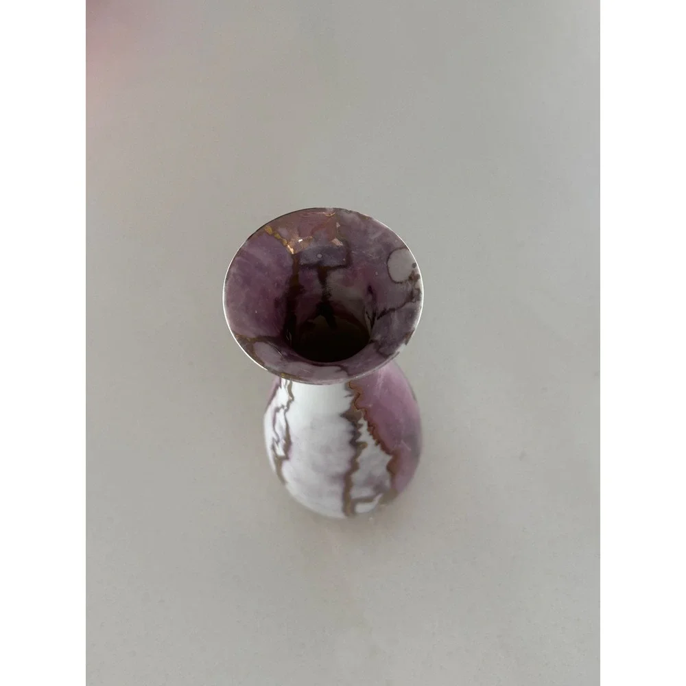 Elegant Porcelain studio Pottery Vase Amethyst White Gold Swirl Accents‎ 8.25